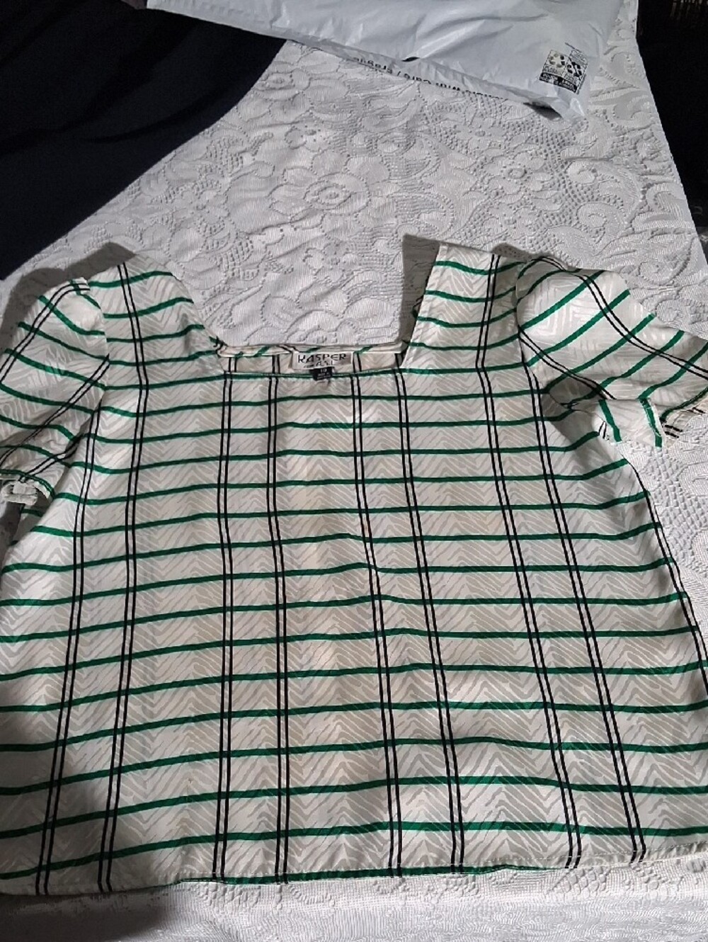 Kasper White Top with Green and Black Windowpane Stripes - Picture 4 of 5